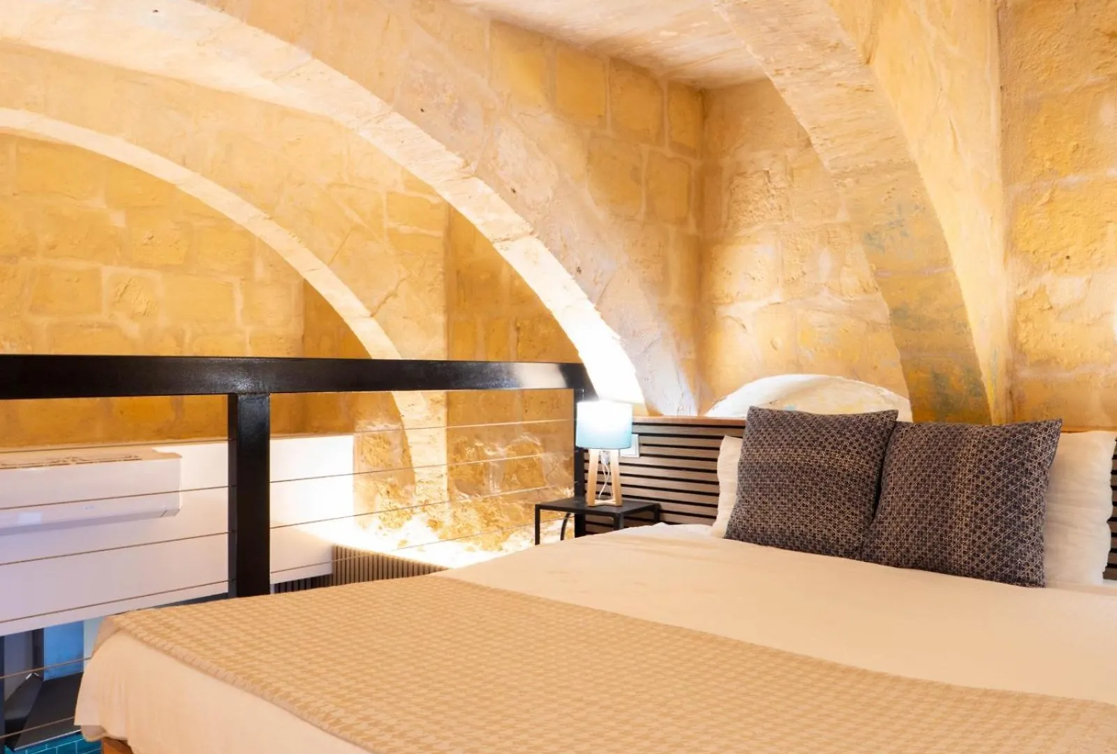 Ursula Apartments Self Catering Studios And 1-Br In Central Valletta By Tritoni Hotels